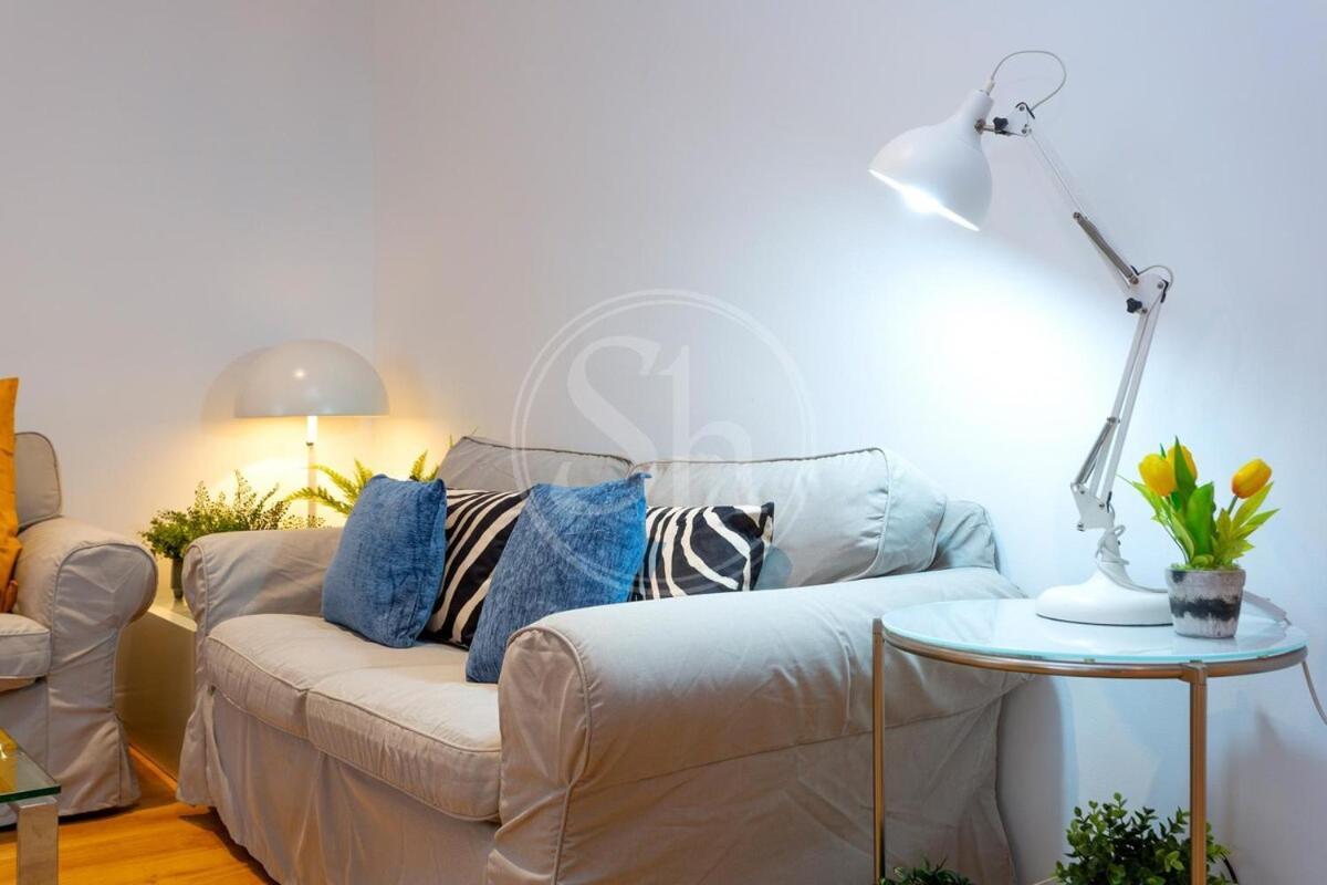 Bonito Apartamento Cerca De La Sagrada Familia Barcelona Eksteriør billede